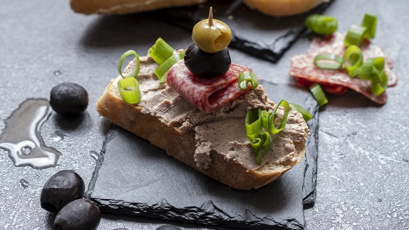 Bruschette con pat di olive_16_9